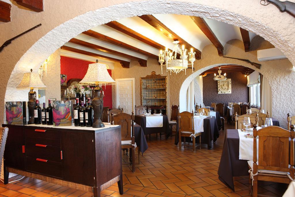 Hotel Restaurante Risco Laredo Buitenkant foto