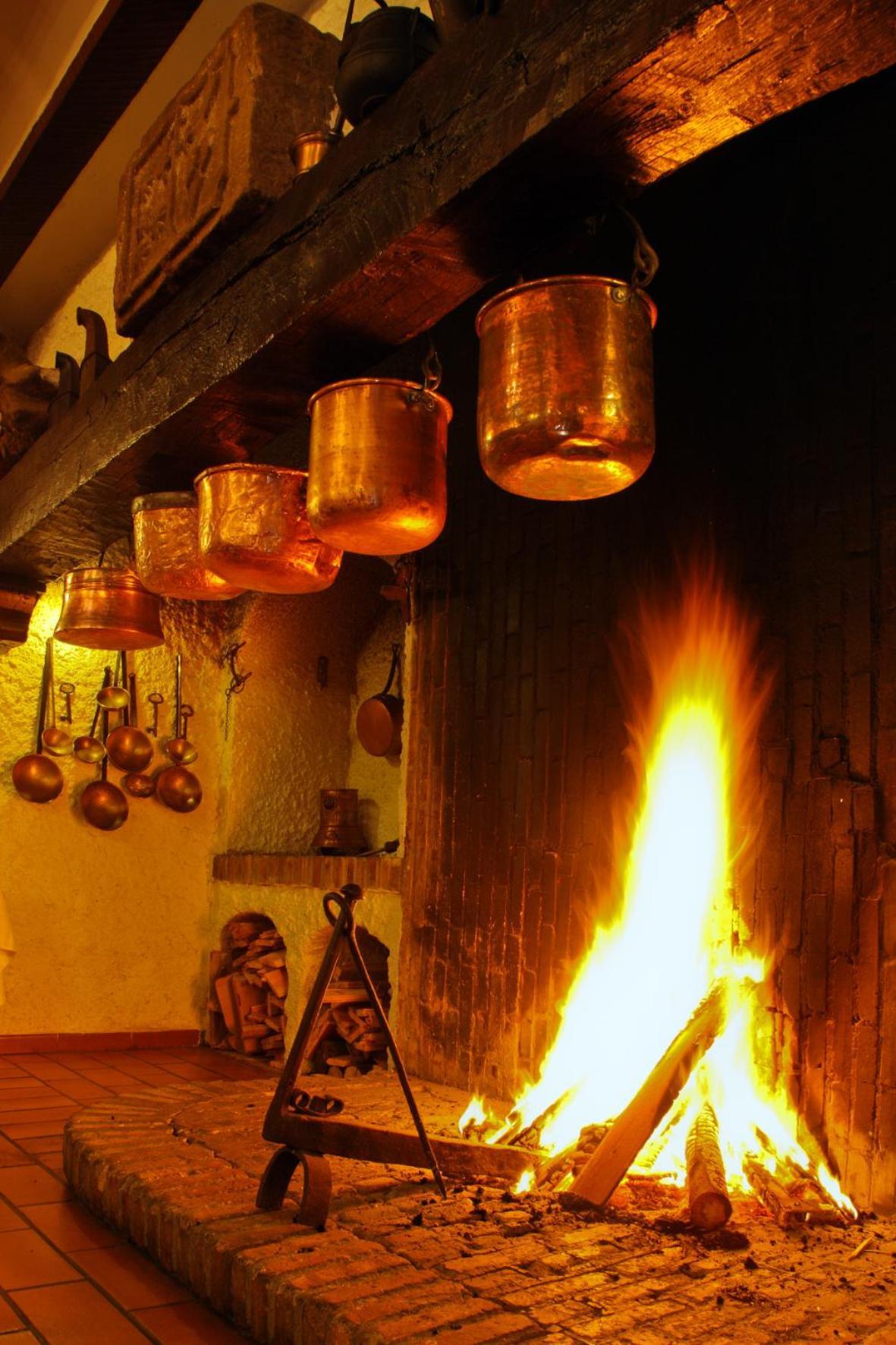 Hotel Restaurante Risco Laredo Buitenkant foto