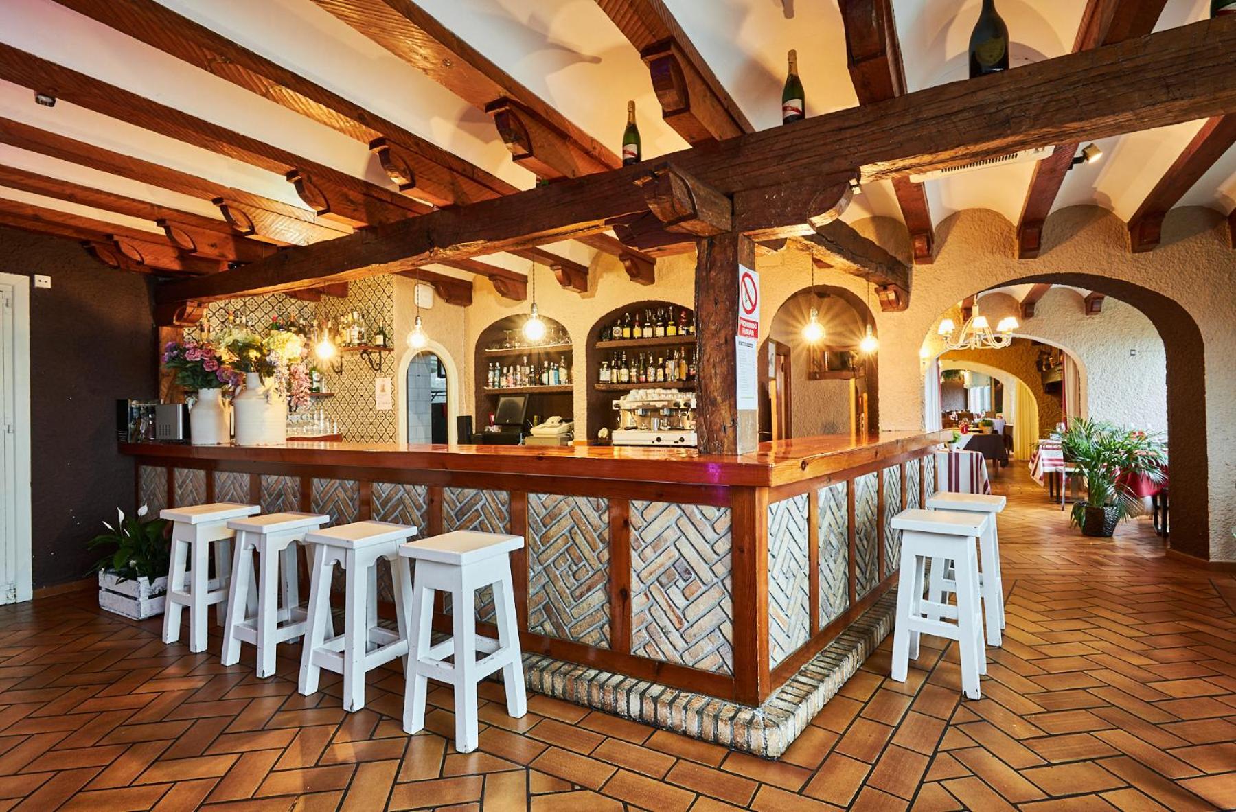 Hotel Restaurante Risco Laredo Buitenkant foto