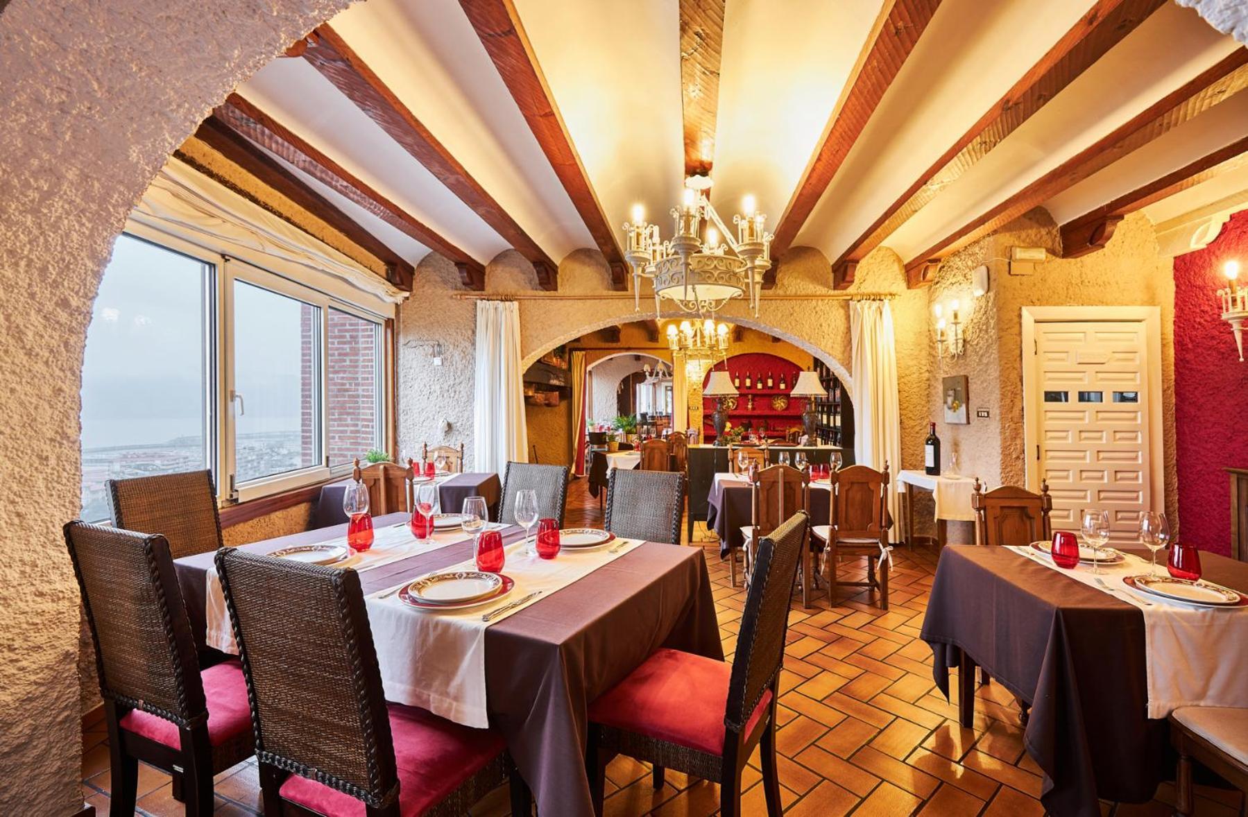 Hotel Restaurante Risco Laredo Buitenkant foto