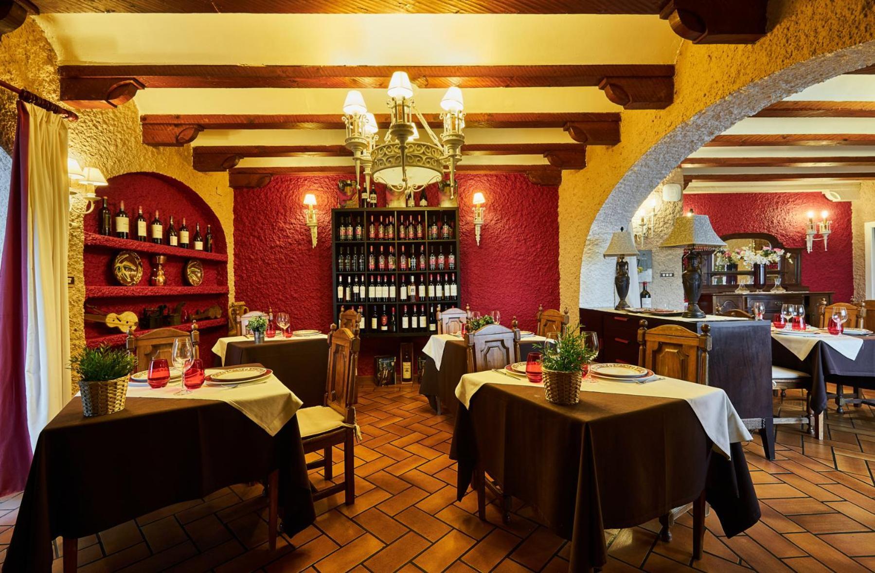 Hotel Restaurante Risco Laredo Buitenkant foto