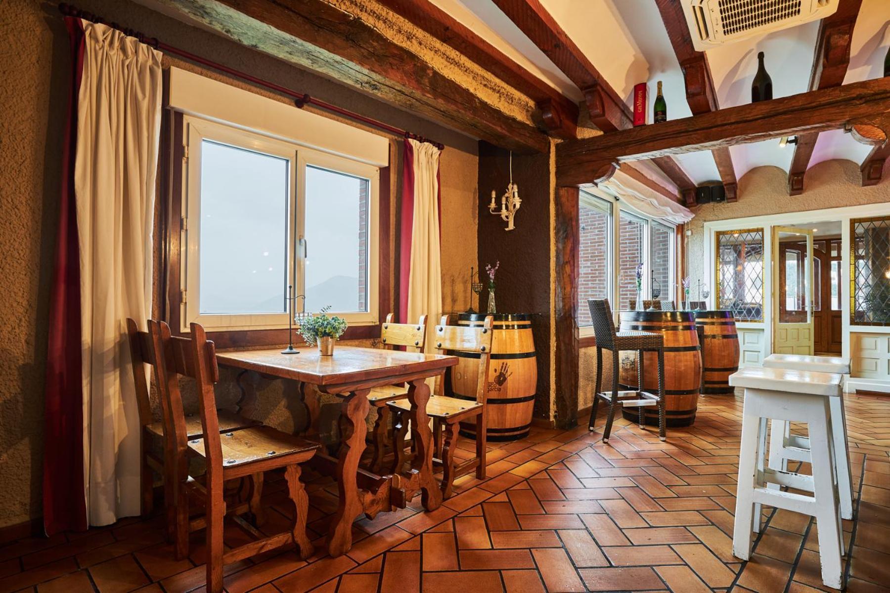 Hotel Restaurante Risco Laredo Buitenkant foto