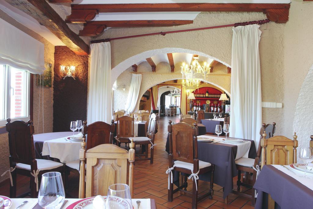 Hotel Restaurante Risco Laredo Buitenkant foto